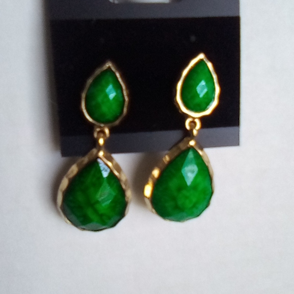 Earrings - Picture 2 of 4
